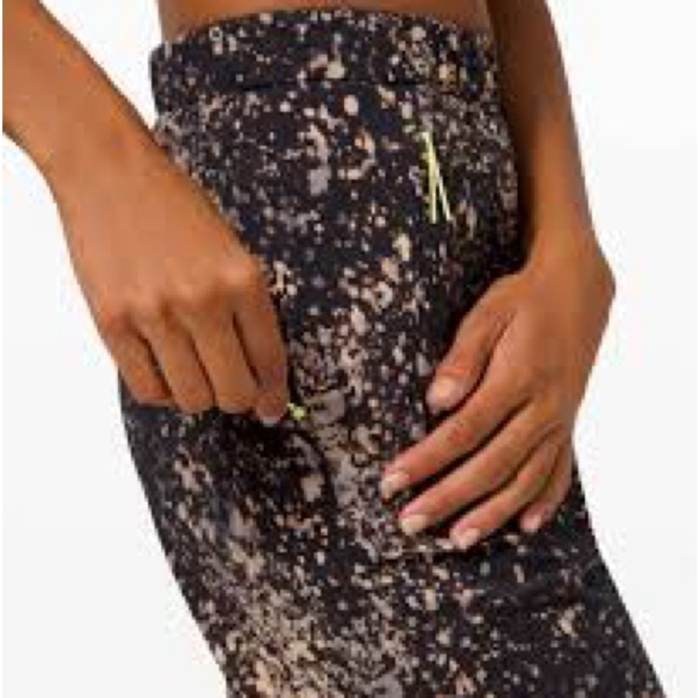 Lululemon Revera Jogger Print Size S - Picture 4 of 9